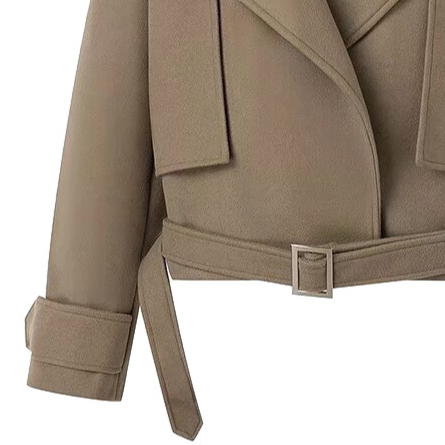 Avslappnad v-ringad ullrock med bälte