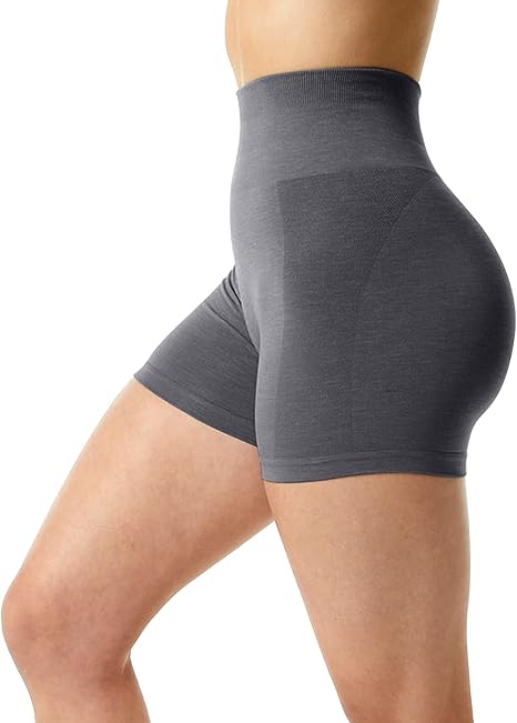 Seamless high-waisted sports shorts