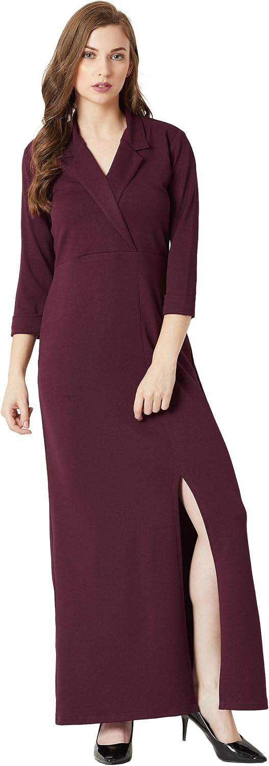 Long burgundy dress with collar and slit