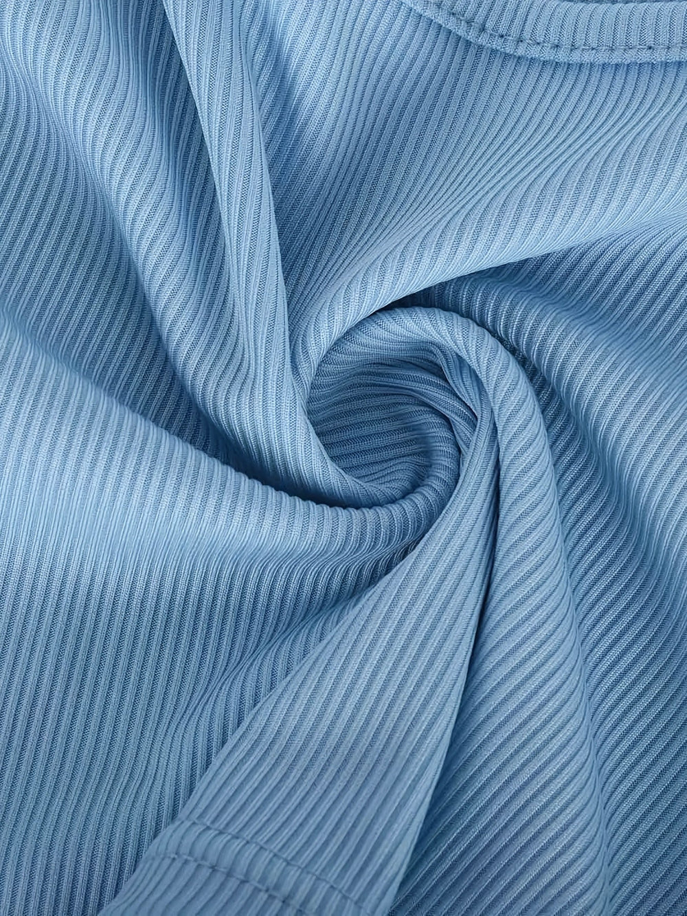 Crop top med fyrkantig halsringning och figurnära kjol