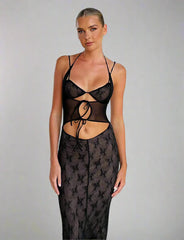 Lyxig transparent långklänning med utskärning