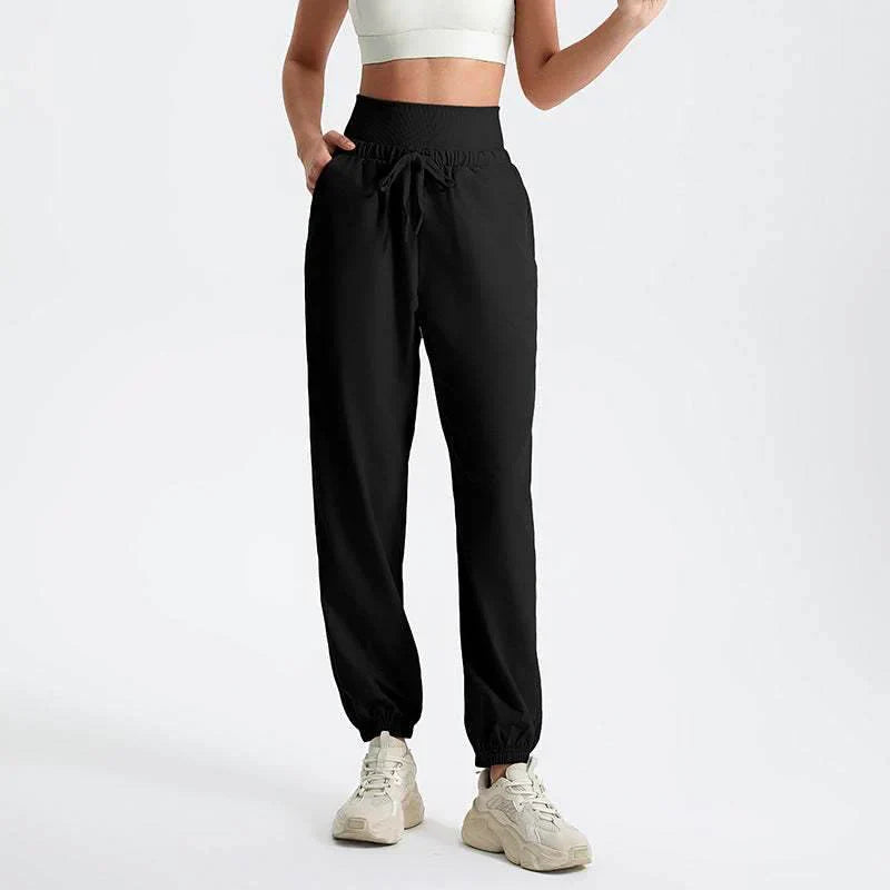 High-waisted sporty sweatpants