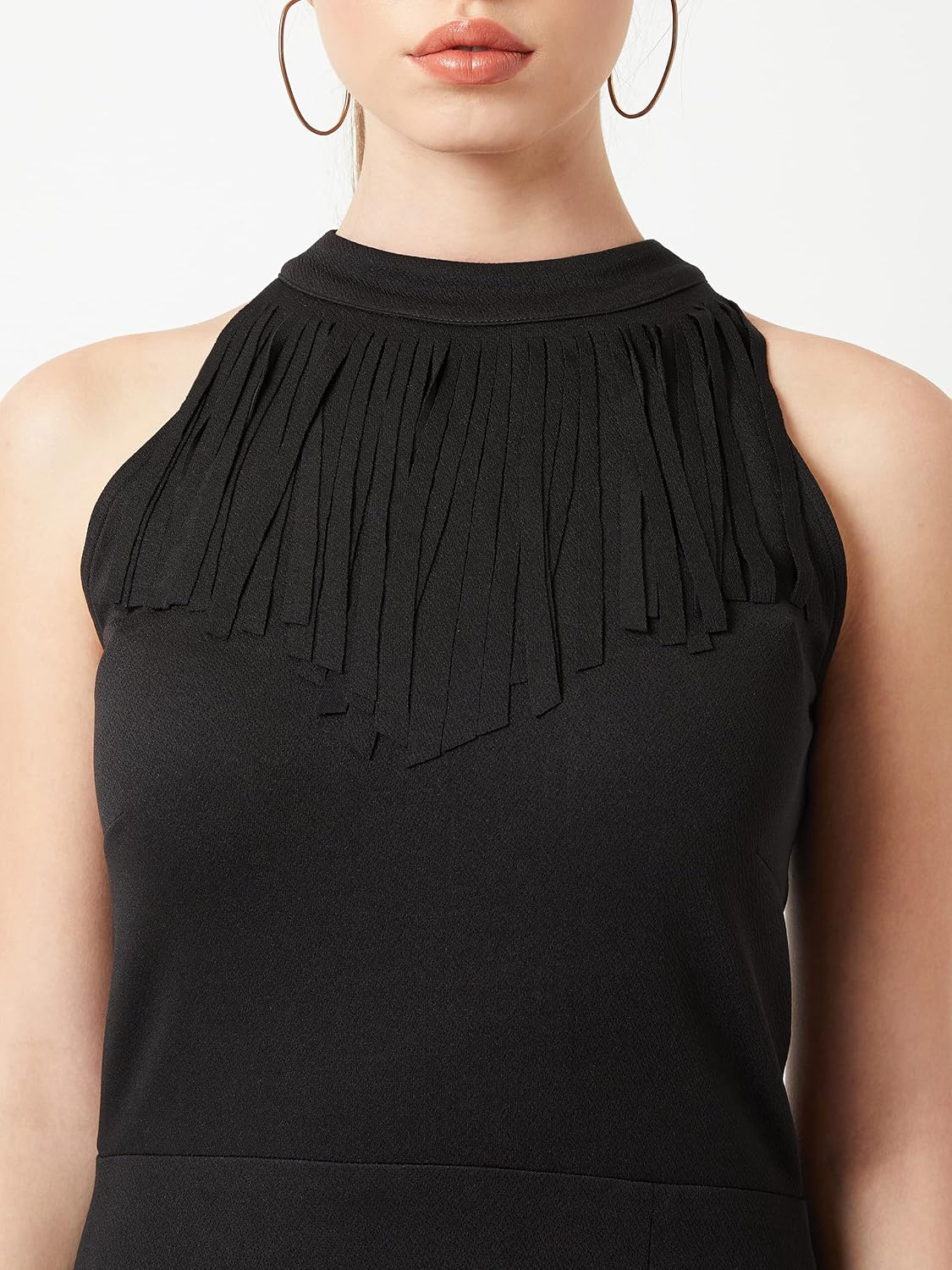 Terresa long dress with elegant neckline