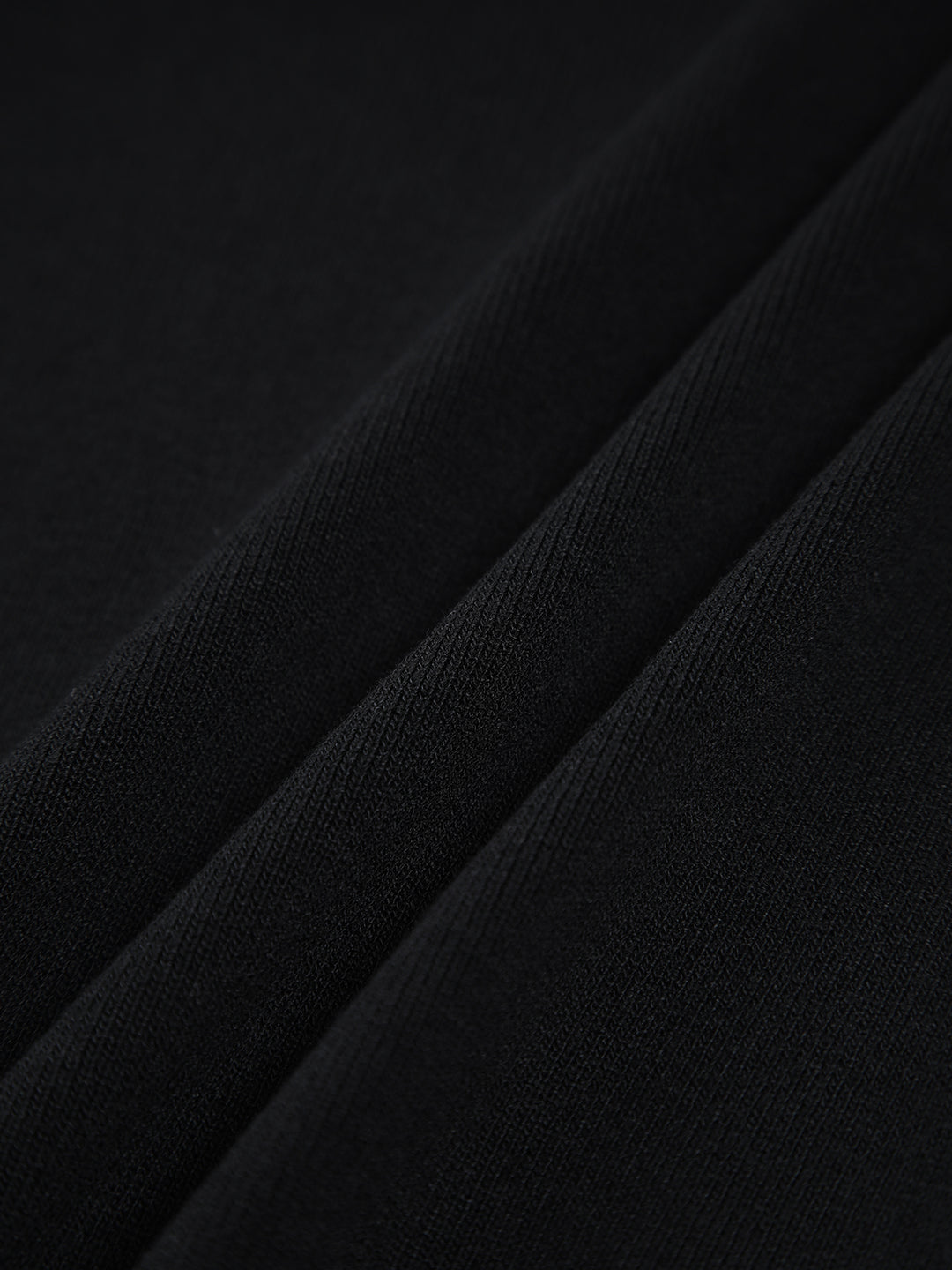 Knitted top with knotted neck