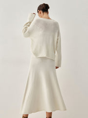 Set with oversized sweater and long dress