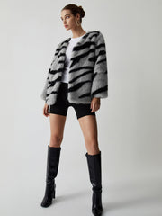 Grå  fluffig tröja