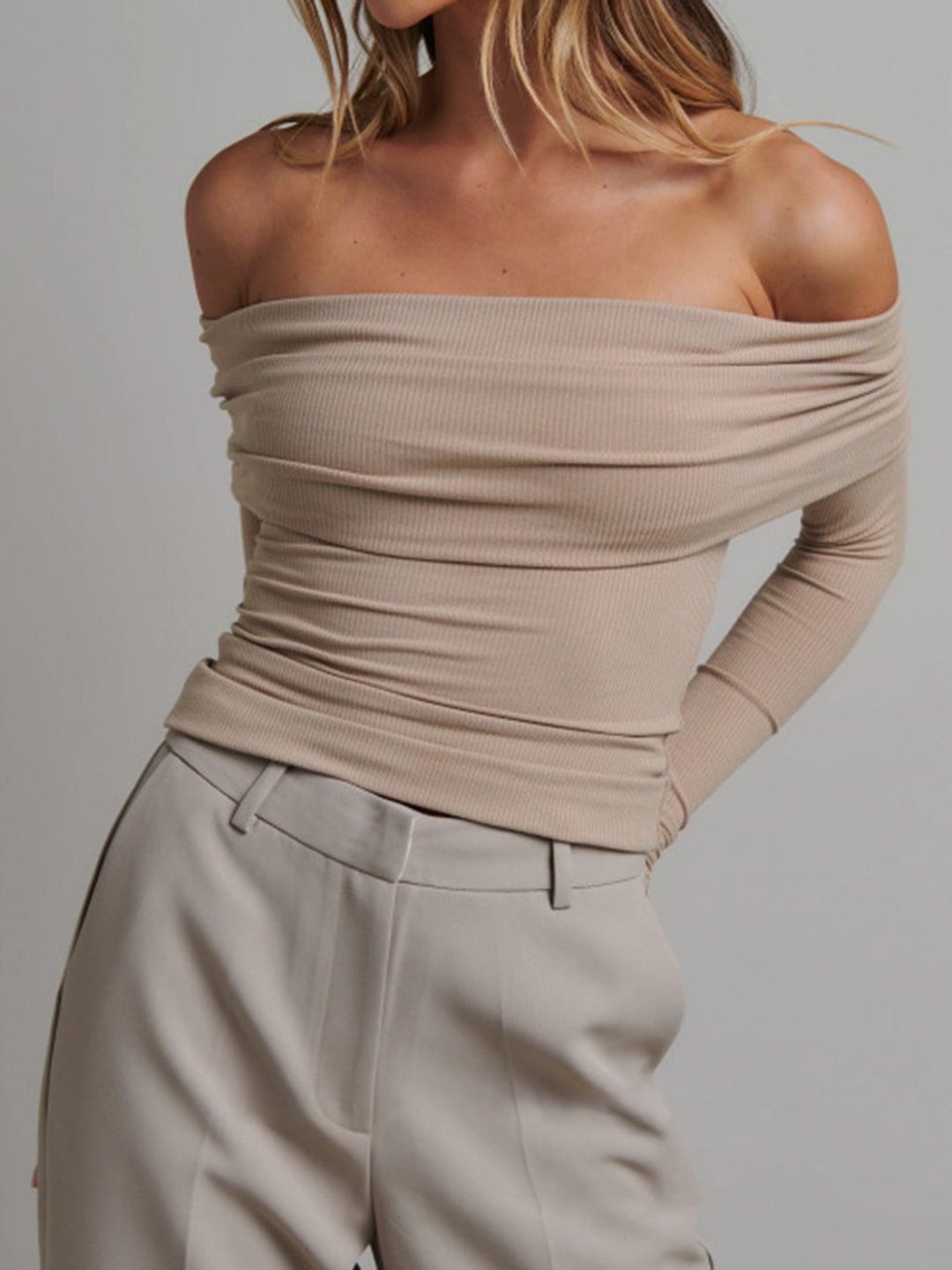 Ribbed Off-the-shoulder Long-sleeved Top