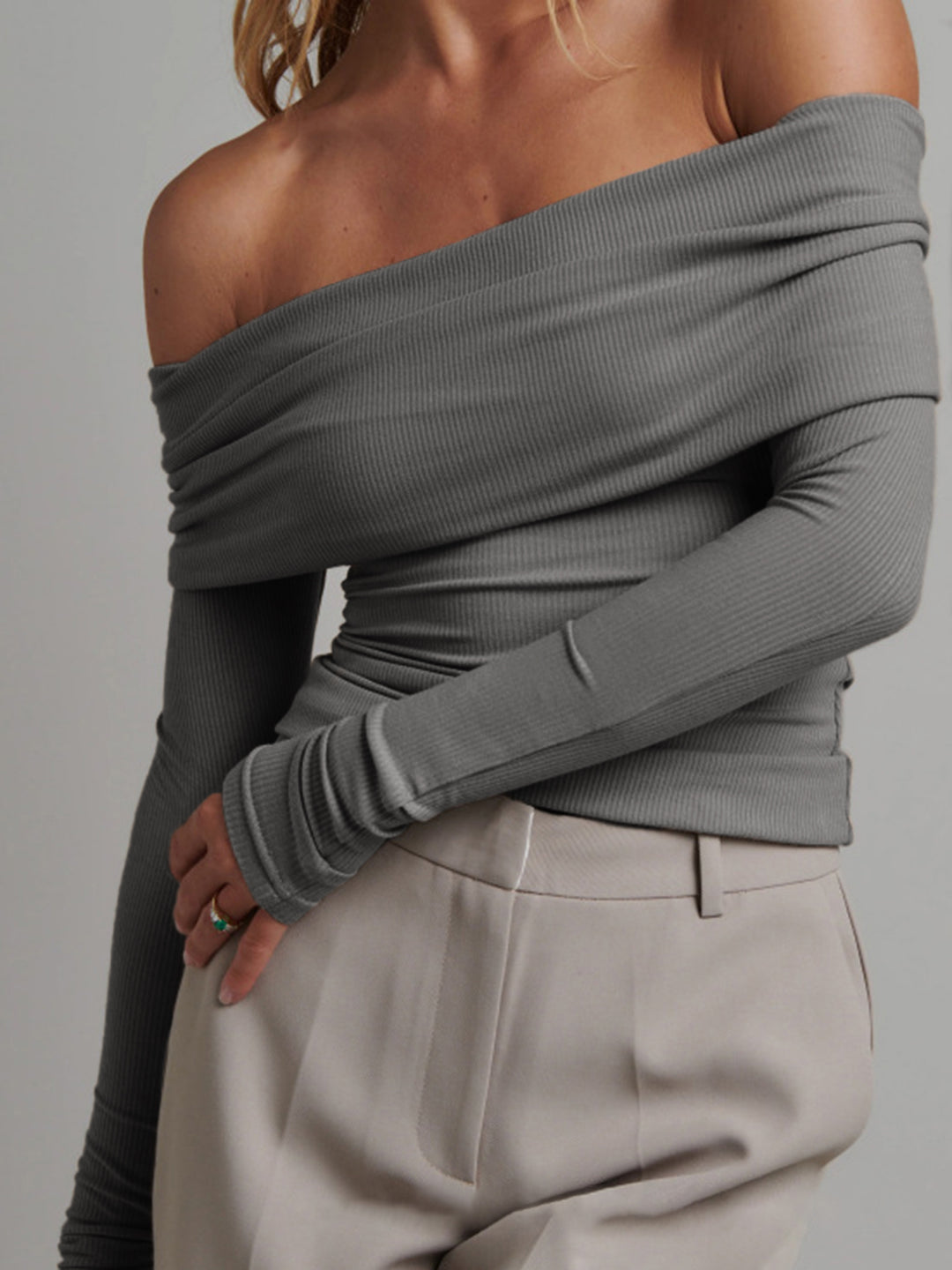 Ribbed Off-the-shoulder Long-sleeved Top