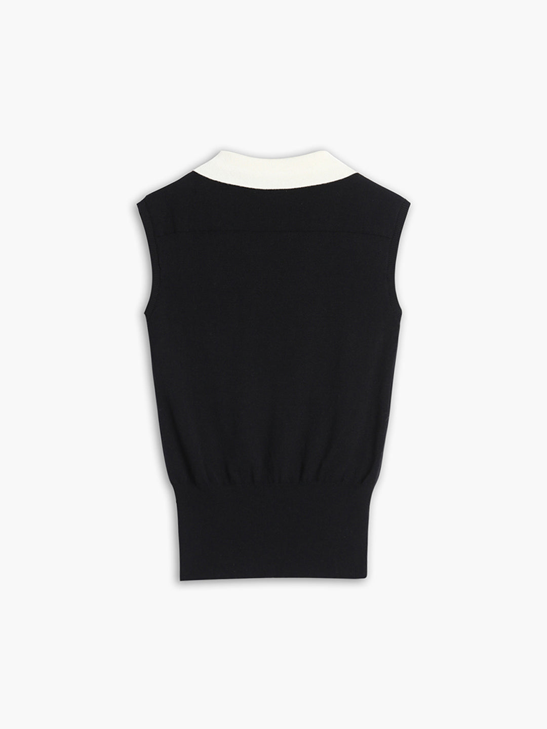 Sleeveless top with contrasting collar