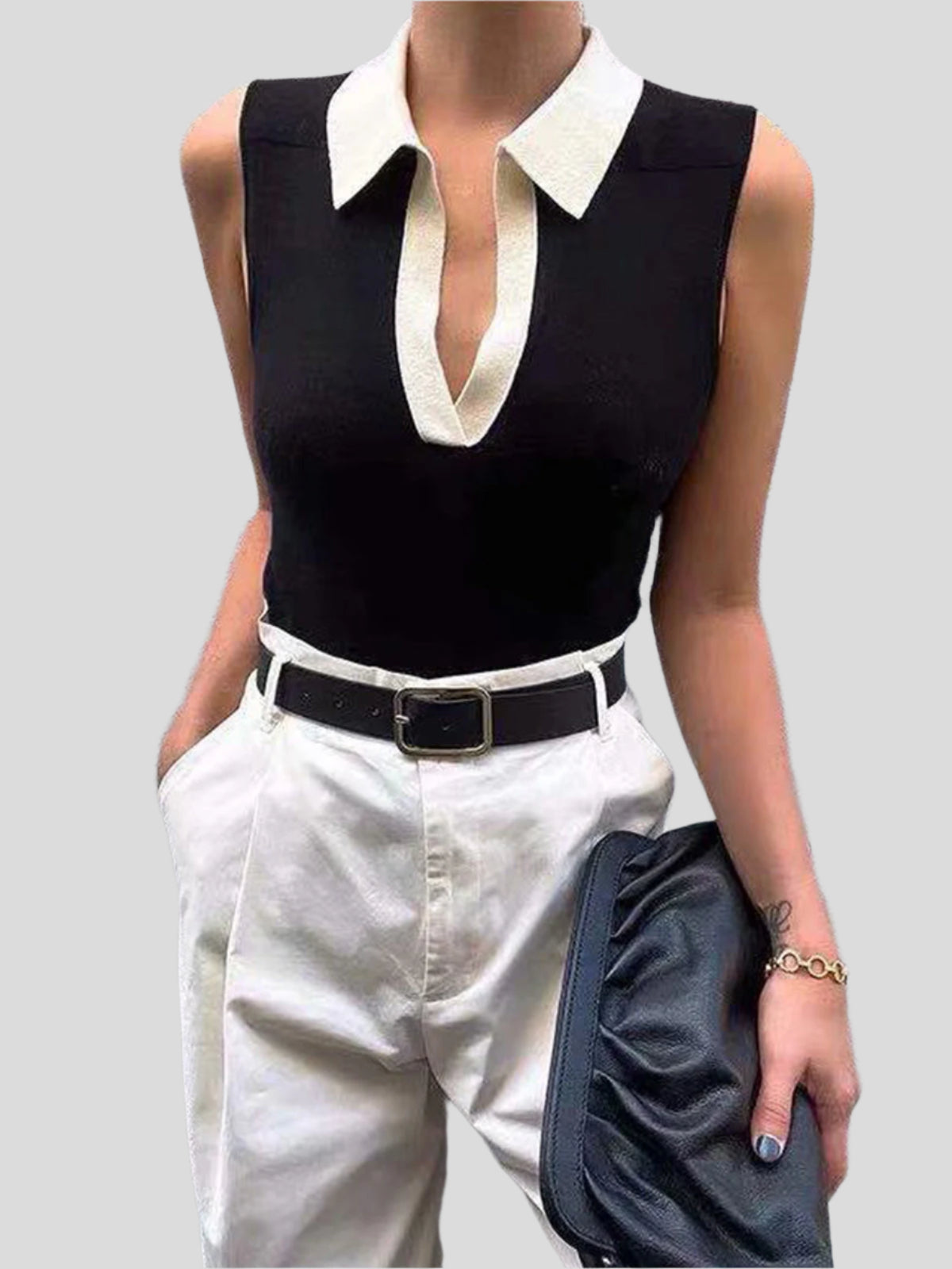 Sleeveless top with contrasting collar