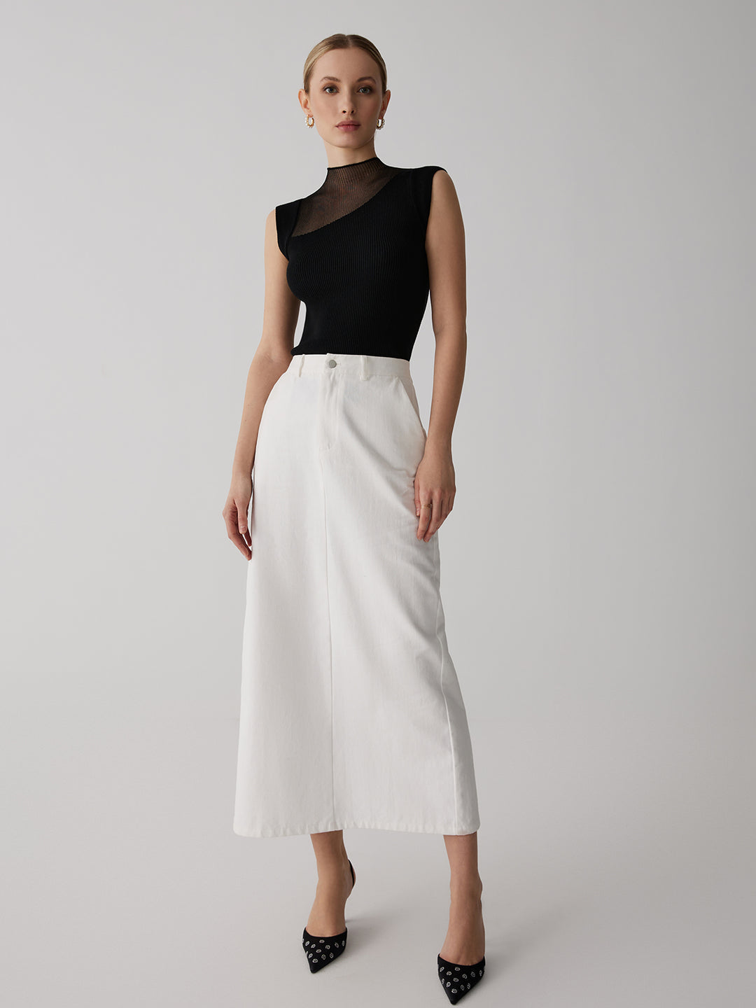 Sleeveless ribbed top with fishnet details