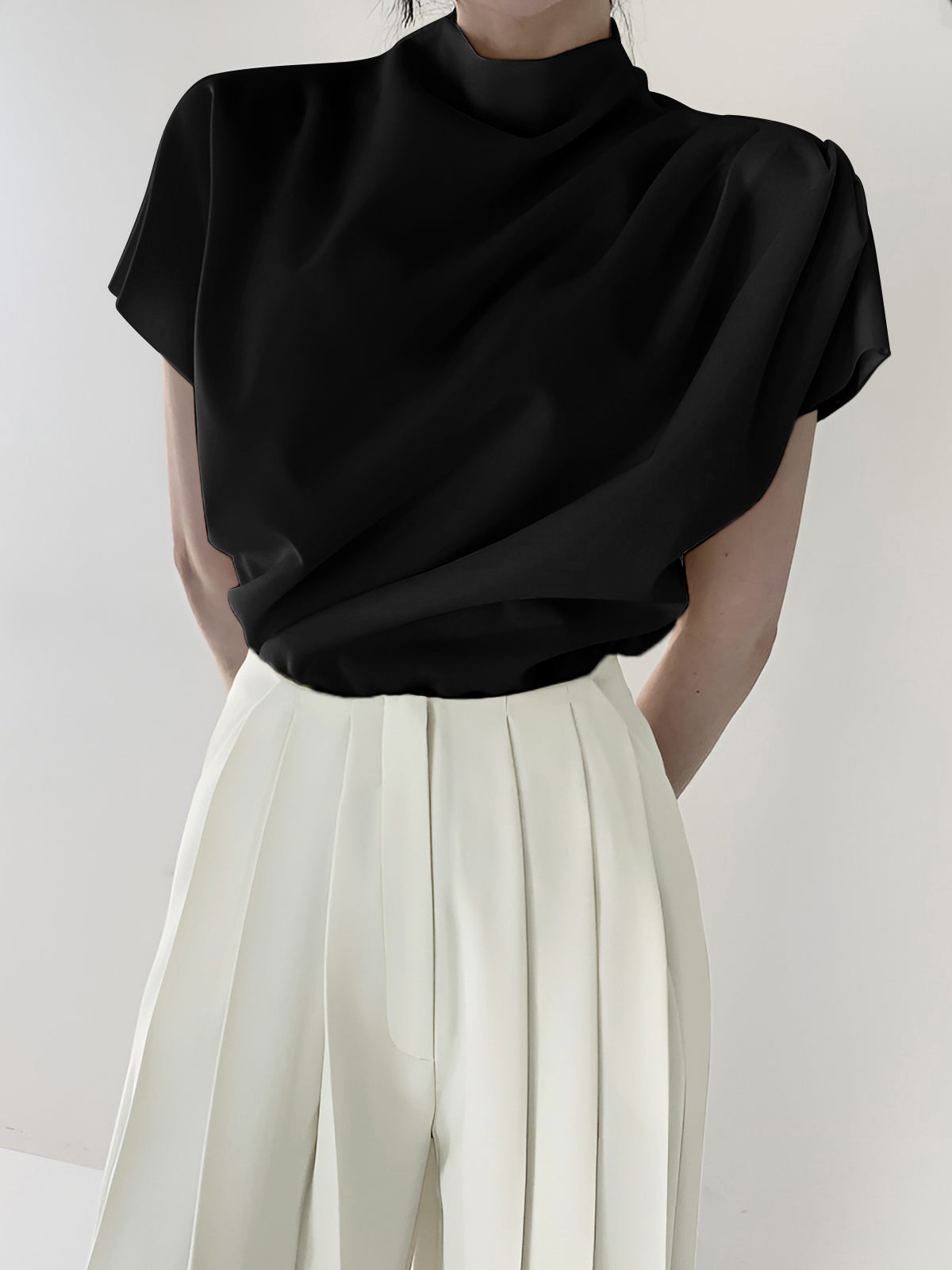 Short-sleeved asymmetric draped top