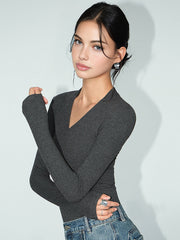Long sleeve V-neck fitted top