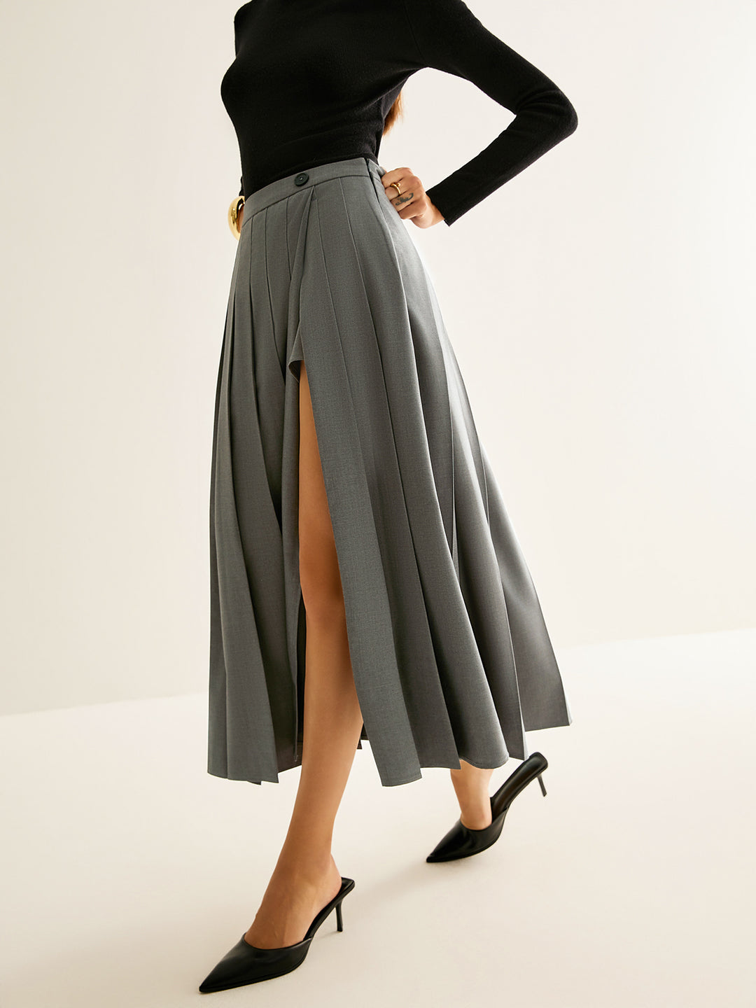 Grey pleated midi skirt