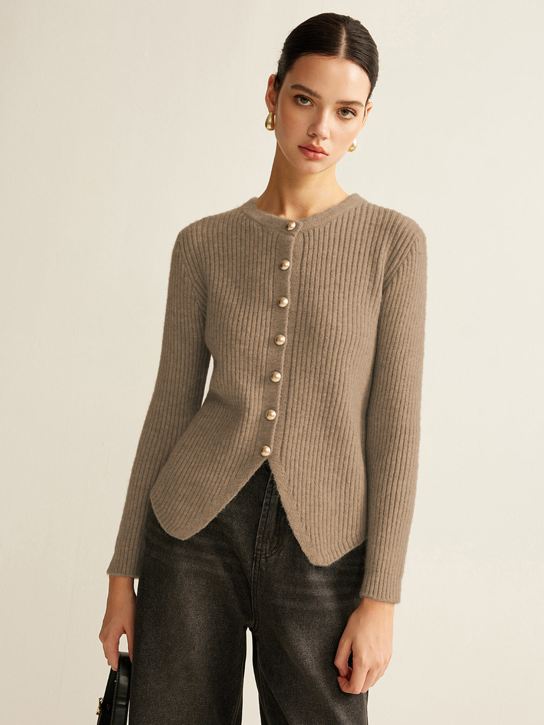 Ribbed cardigan with pearl buttons