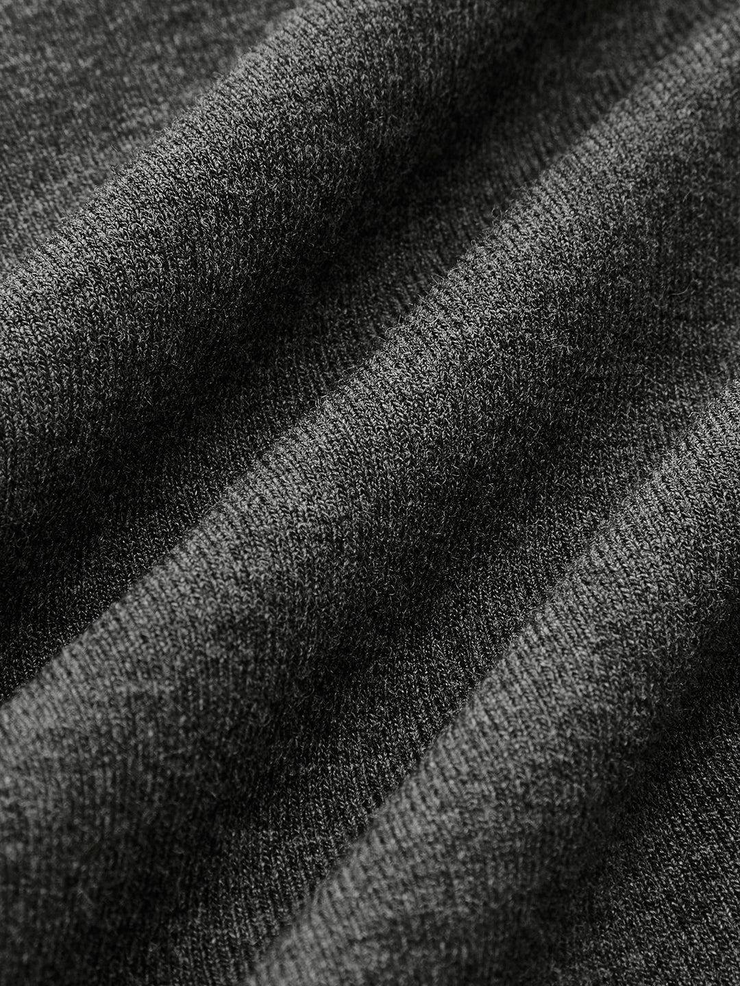 Long sleeve V-neck fitted top