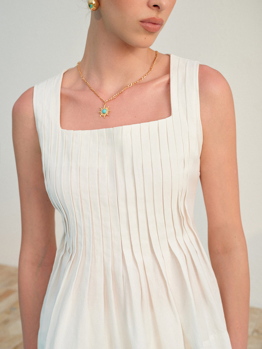 Pleated summer set with top and shorts