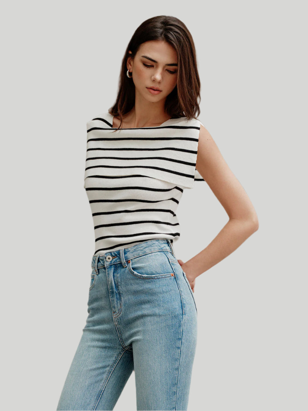 Sleeveless striped boat neck knit top