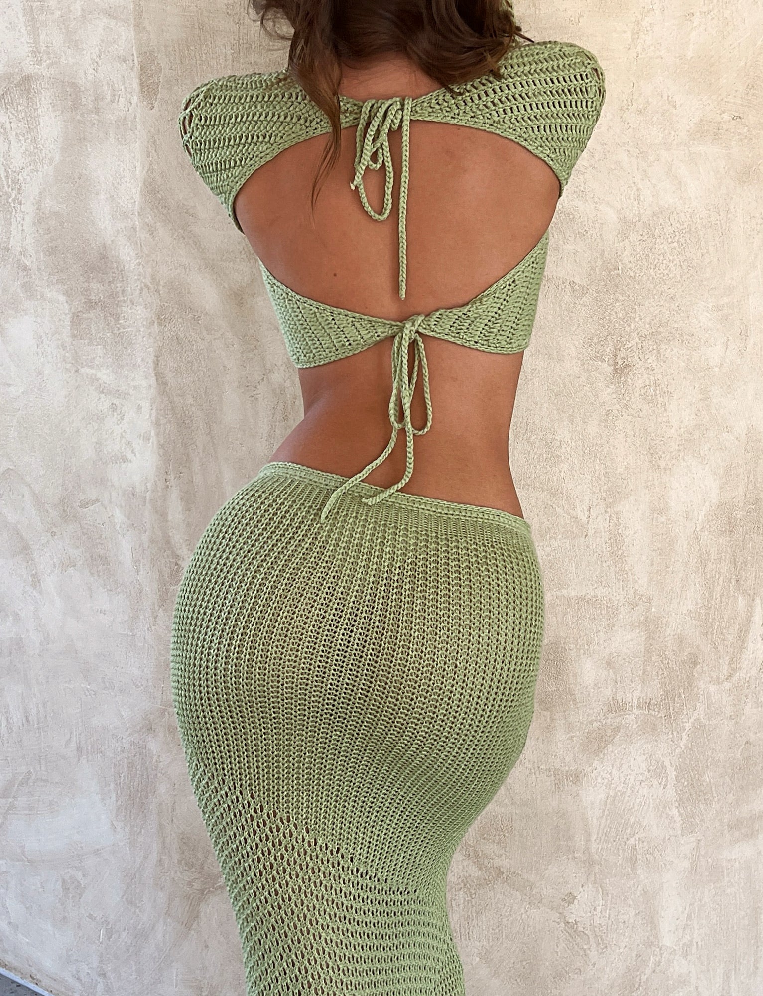 Sofistikerad stickad sommartopp med kjol