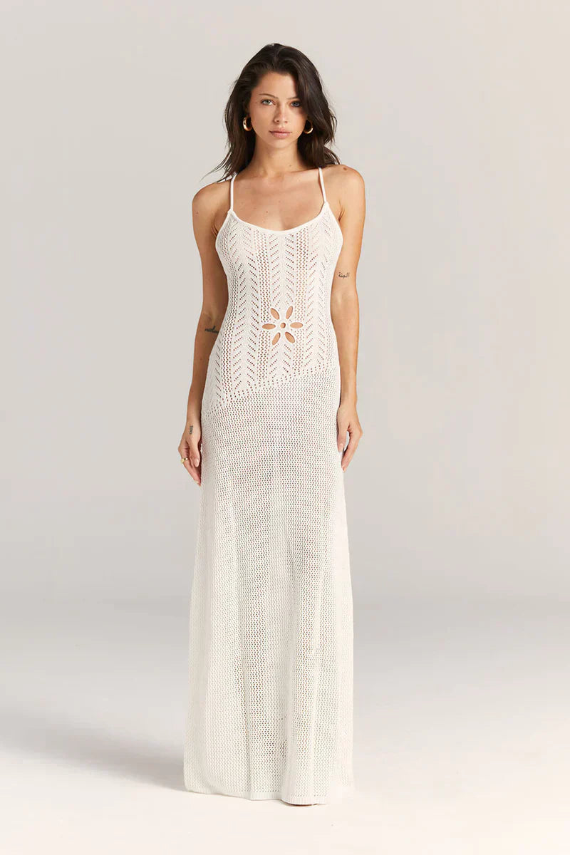 Rygglös stickad klänning med urholkning