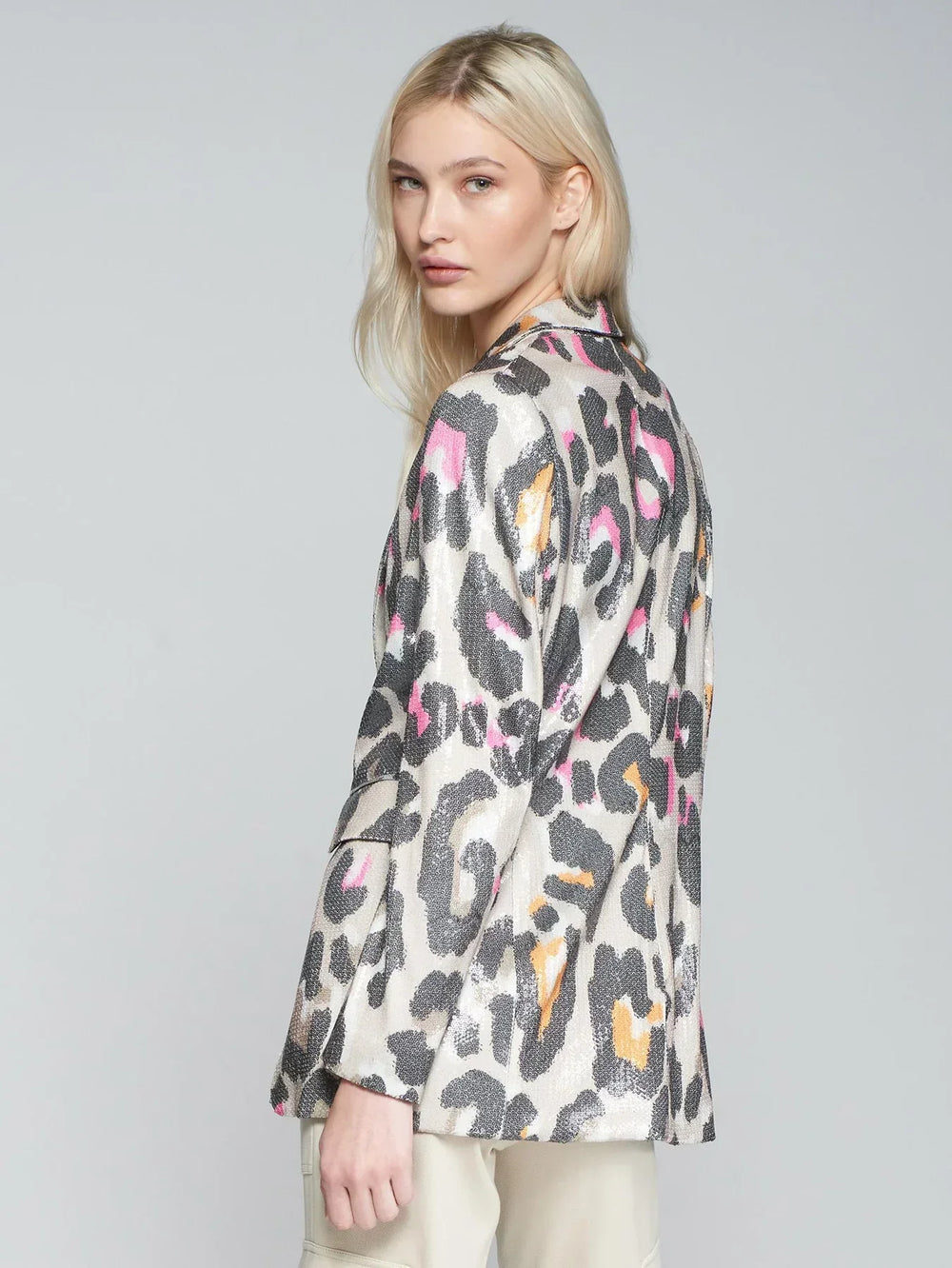 Isabel jacka med djurmönster-beige