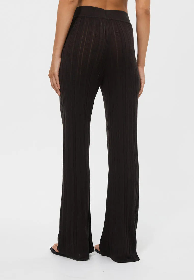 Wide and soft ribbed pants