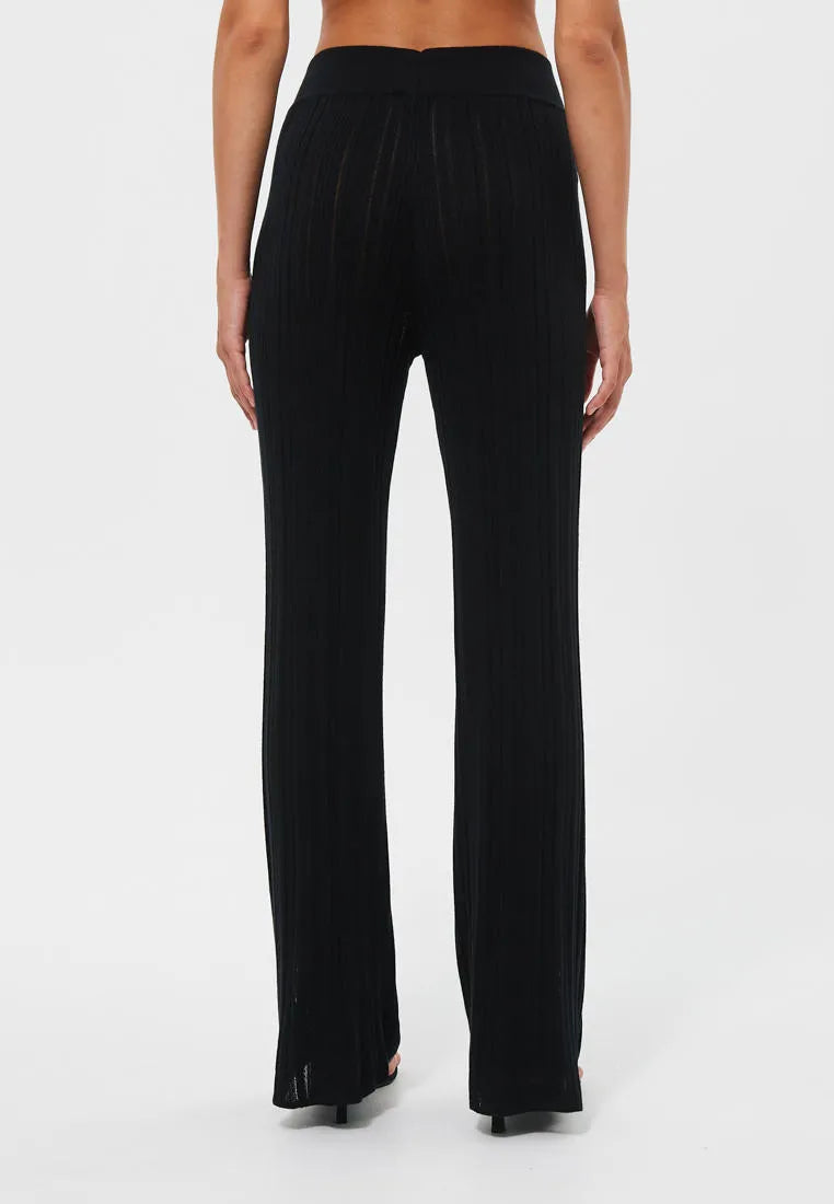 Wide and soft ribbed pants