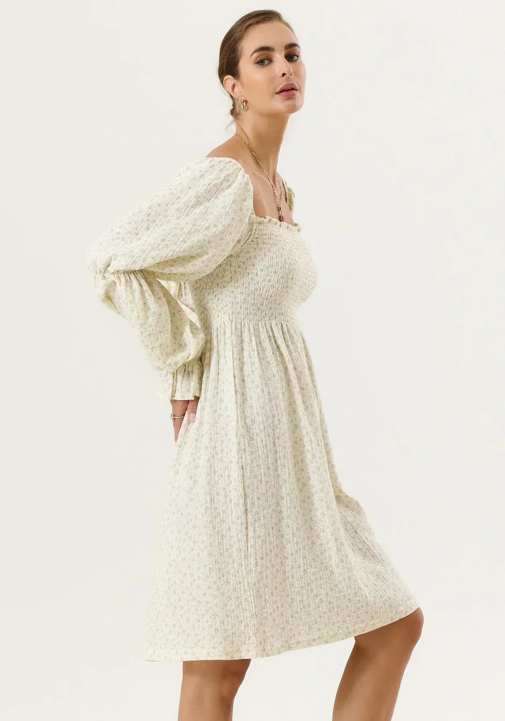 Lång klänning  korsett med klockärmar