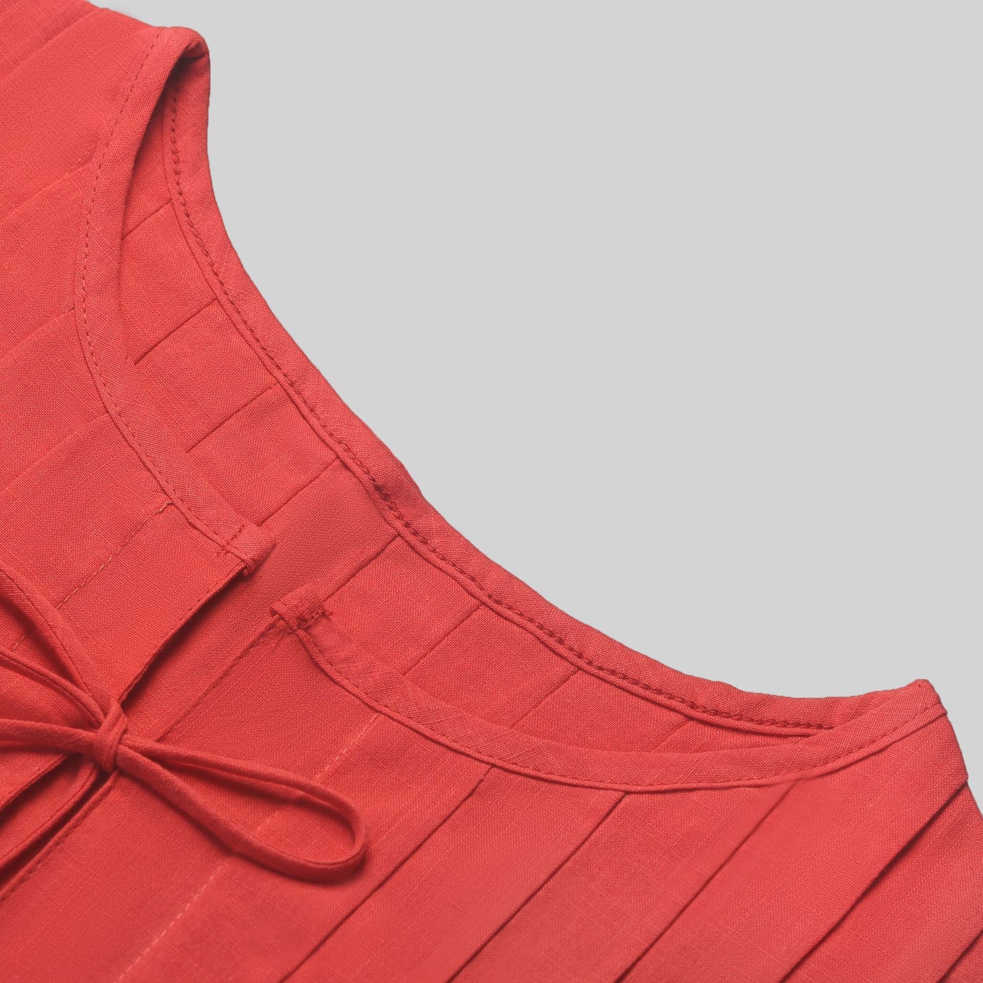 Subtil väst i bomull med snörning