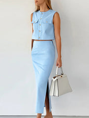 Set with slit top and skirt