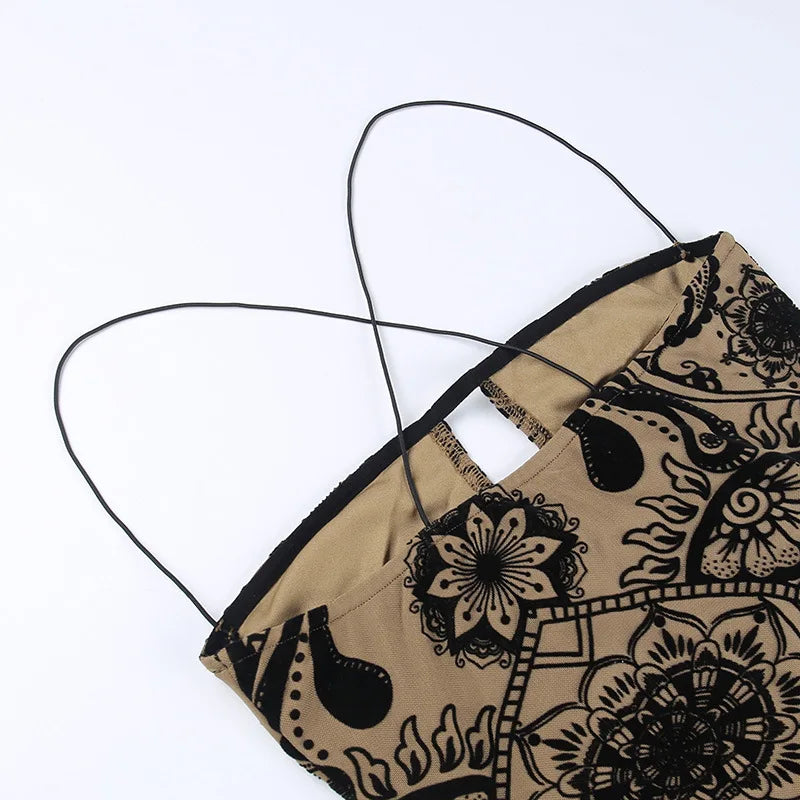 Rygglös bodycon-miniklänning med tryck