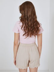 Shorts with lace and drawstring