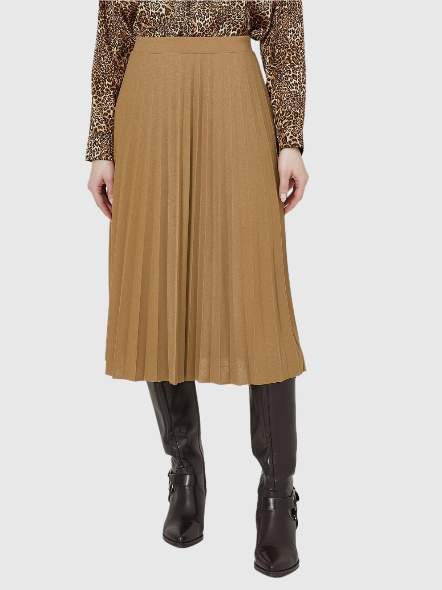 Pleated midi skirt