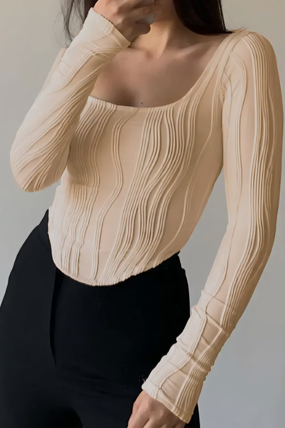 Valentina U-neck top