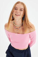 Off-the-shoulder top with lace trim