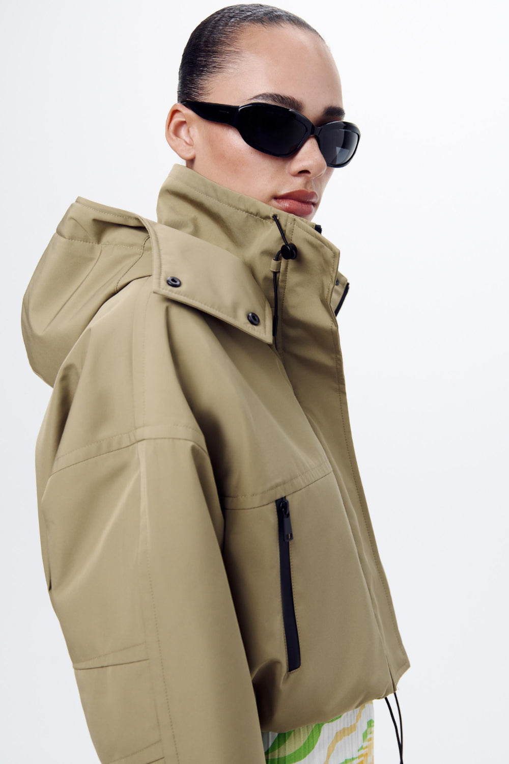 Astrid short hooded jacket