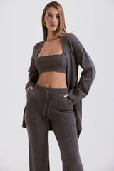 Antracitfärgad kofta i kashmirblandning med skärp, bralette och byxor