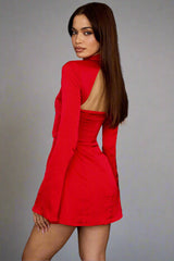 Djupröd miniklänning i satin