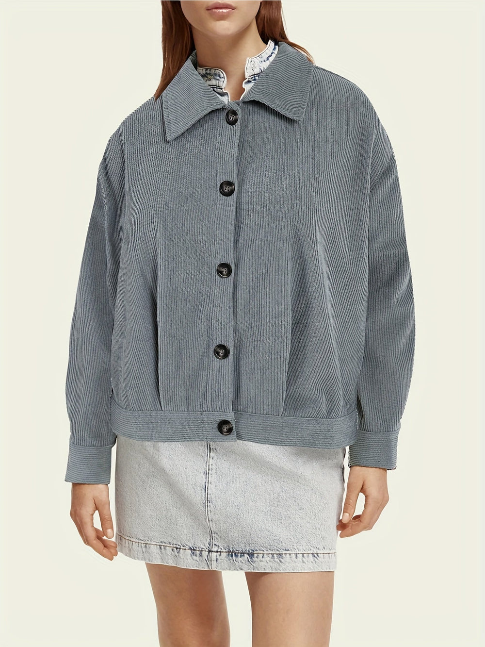 Randig jacka med knappar