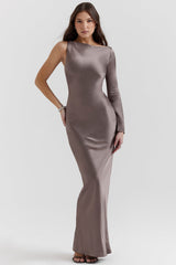 Smoke långklänning med en ärm