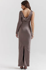 Smoke långklänning med en ärm