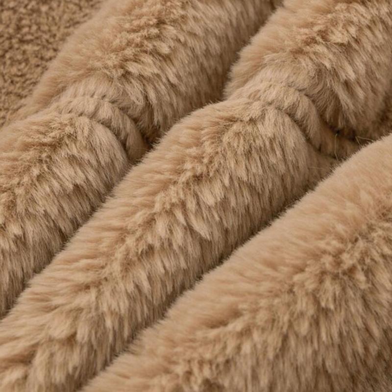 Luxury short fur jacket with collar