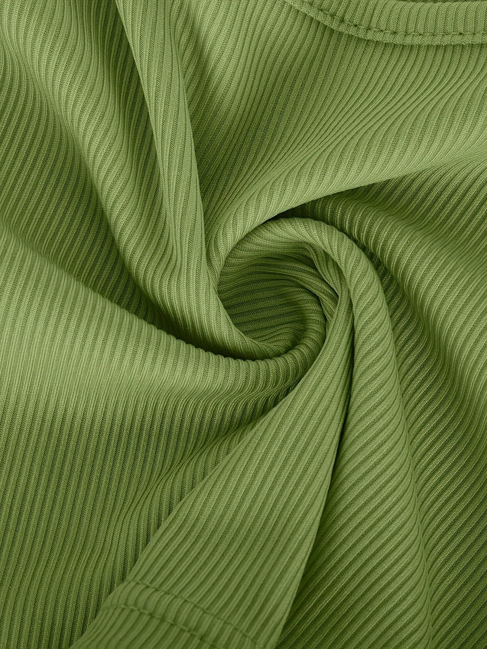 Crop top med fyrkantig halsringning och figurnära kjol