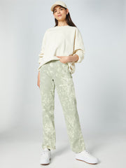 Cream oversized sweatshirt with dropped shoulders