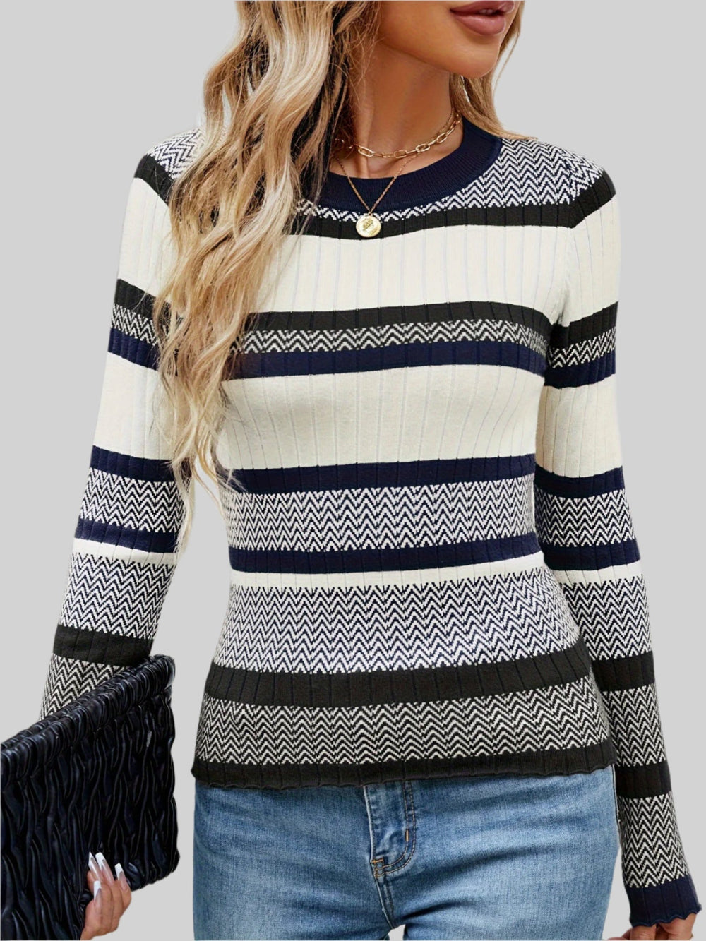 Randig stickad tröja