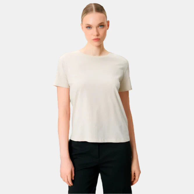 Basic short-sleeved t-shirt