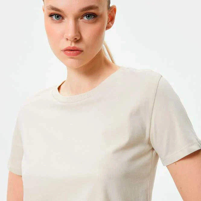 Basic short-sleeved t-shirt