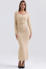 Mjuk fluffig cardigan med knappar och lång klänning