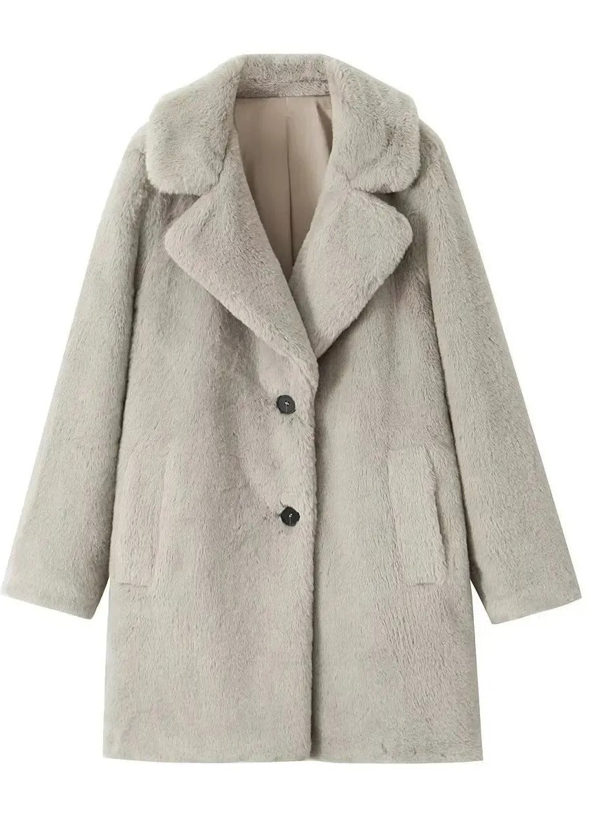 Teddy coat with lapels and a loose fit