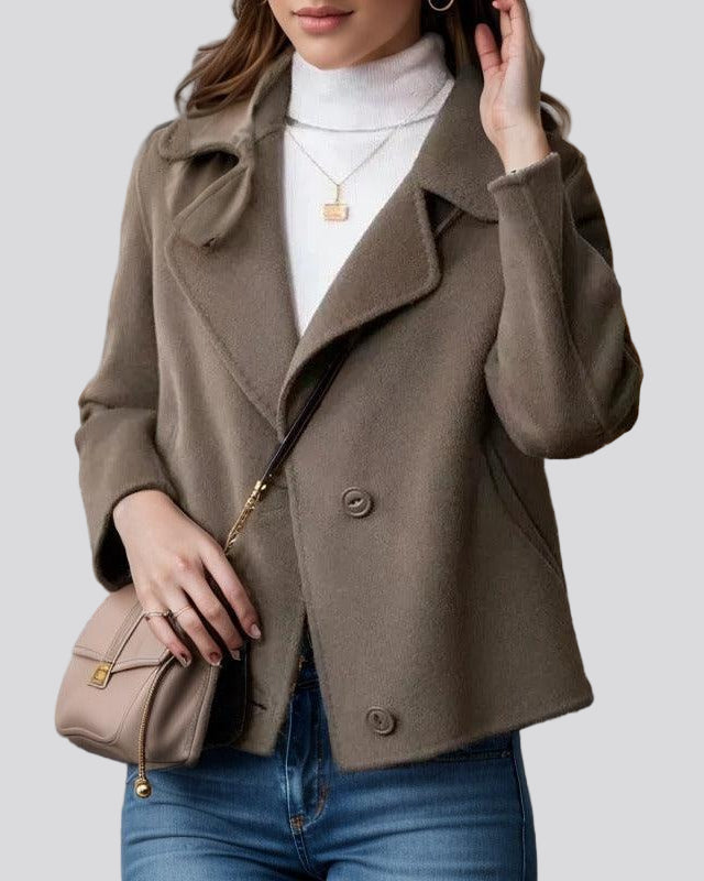 Boxy short coat with wide collar